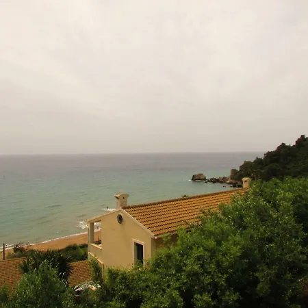 Kallopsia - Menigos By New Era * Glyfada (Corfu)
