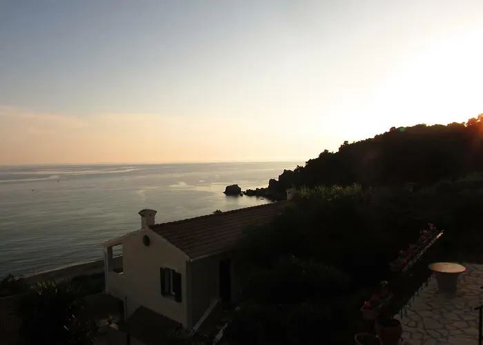 Kallopsia 105 Corfu Menigos By New Era * Glyfada (Corfu)